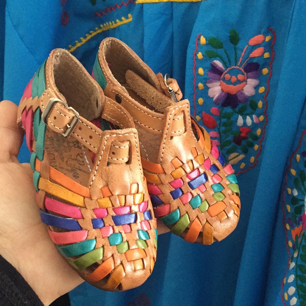 CLEARANCE  babies and toddlers huaraches NEW